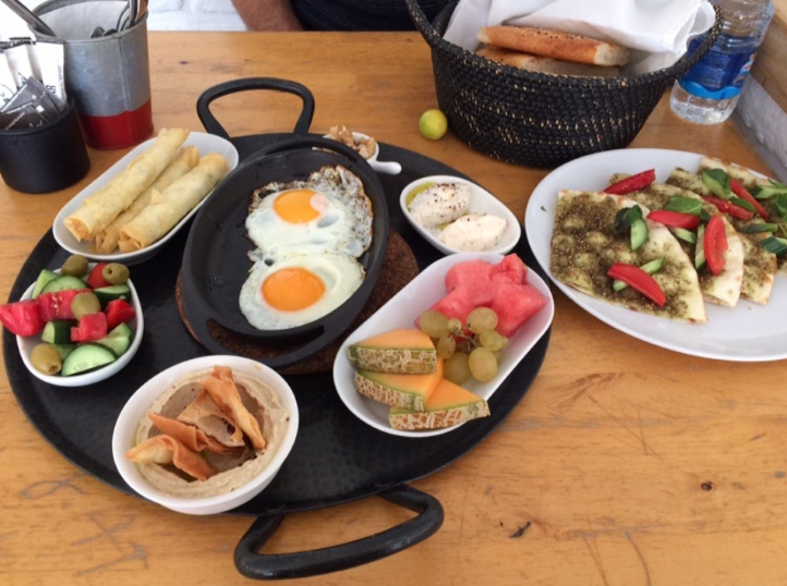 فست فود برگربان بندرعباس ۳