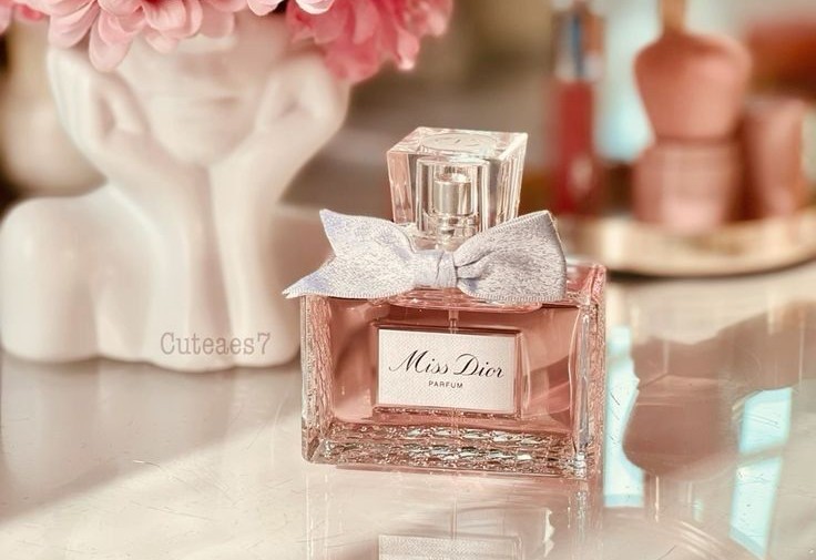 گالری عطر و ادکلن رخ بندرعباس